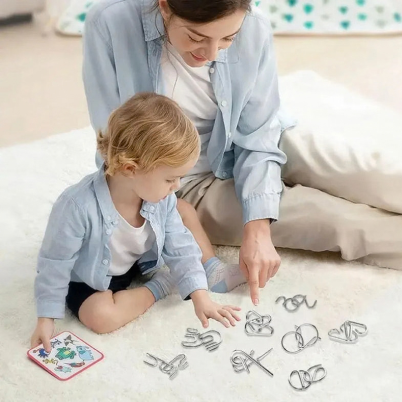 Puzzlora - Adventi naptár 24 fém és fa kirakóval