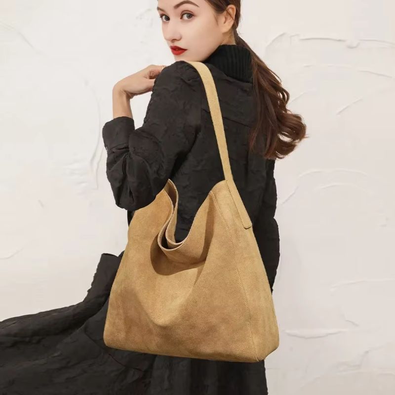 Women’s Compact Shoulder Bag for Daily Use