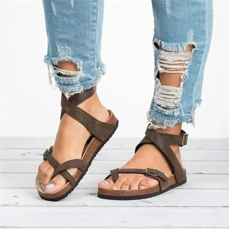 Women's Flat Sandals with Toe Strap and Adjustable Buckle