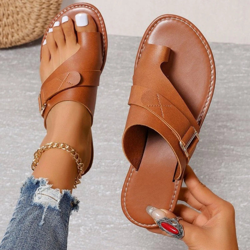 Women's Flat Sandals with Adjustable Buckle and Non Slip Sole