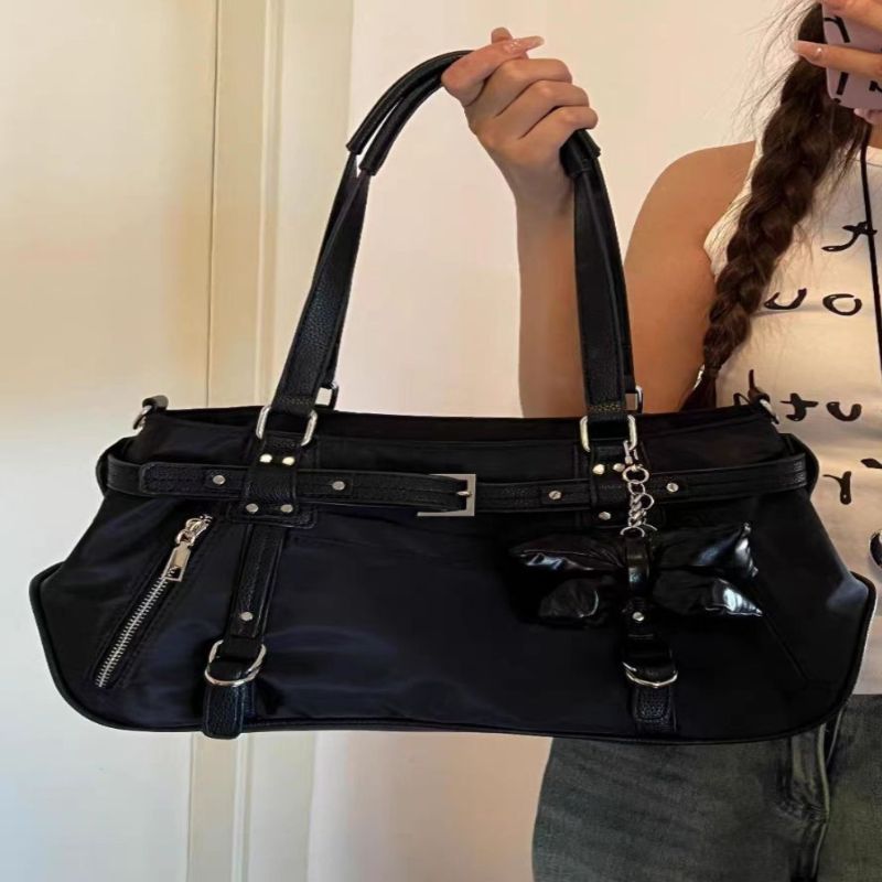 Women’s Compact Shoulder Bag