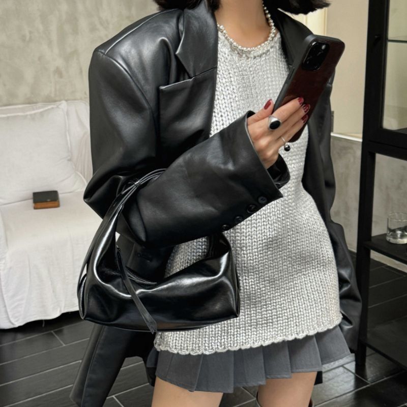 Women’s Handbag with Adjustable Strap