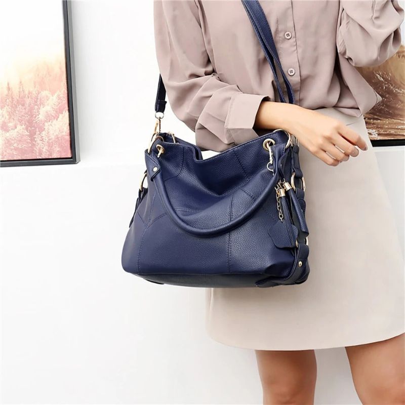 Women’s Shoulder Bag with Adjustable Straps