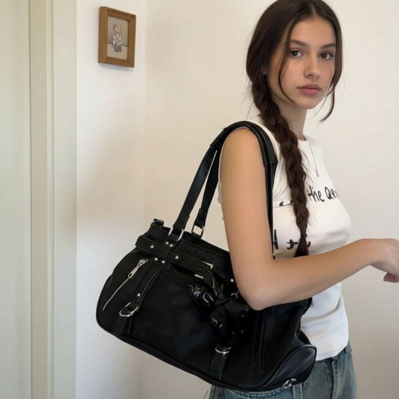 Women’s Compact Shoulder Bag