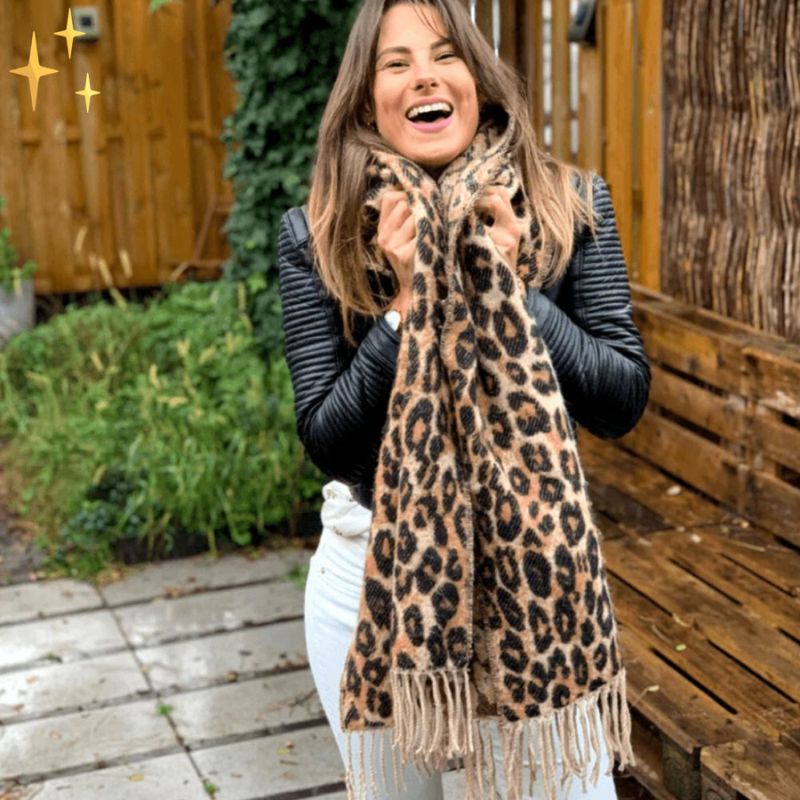 Women’s Leopard Print Knitted Scarf