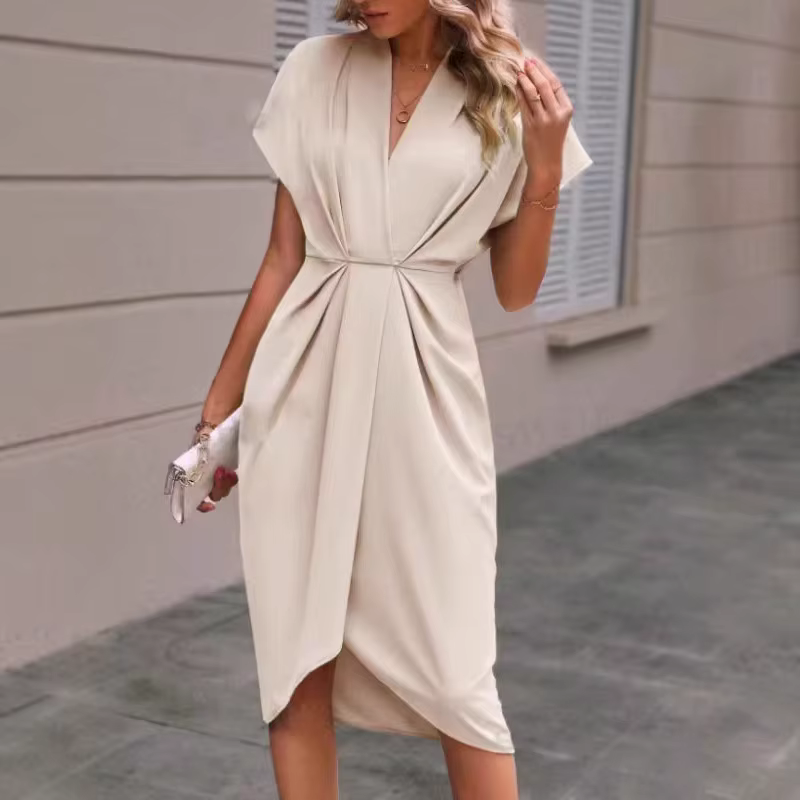 Elegant Midi Dress with V-Neck
