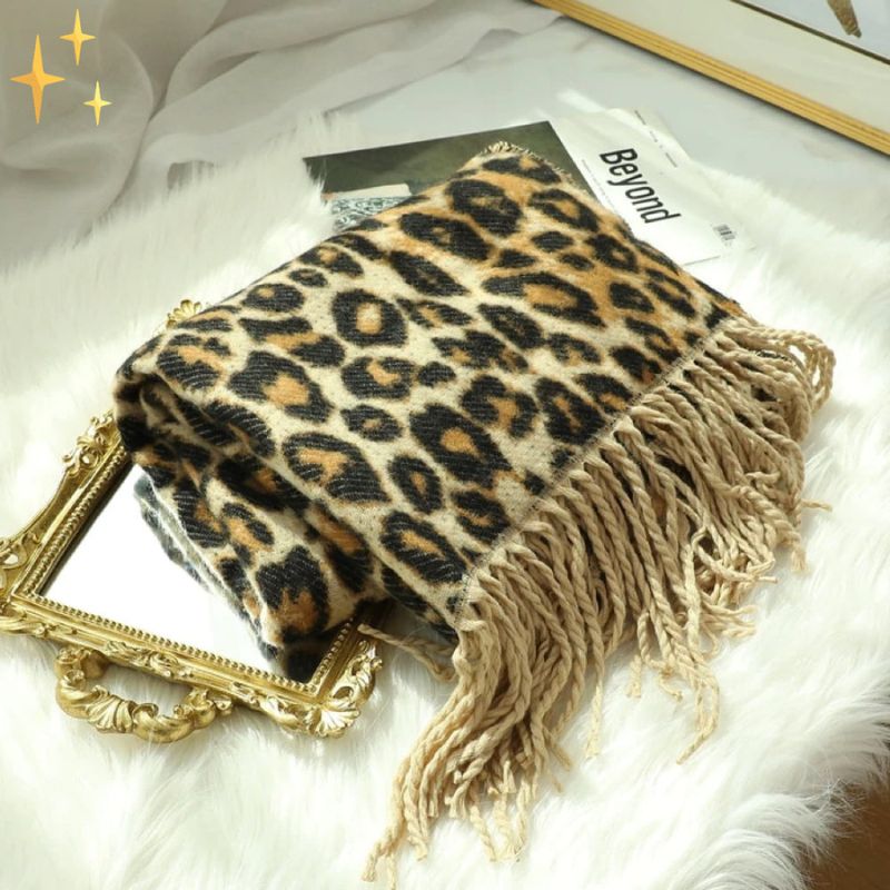 Women’s Leopard Print Knitted Scarf