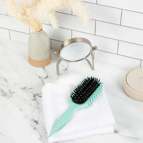 3-in-1 Styling Brush – Perfect for Defined Curls, Separation, and Frizz Control
