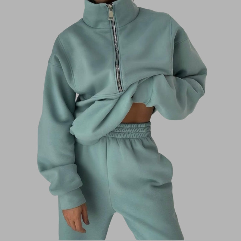 Women’s Oversized Zip-Up Hoodie And Matching Pants Set