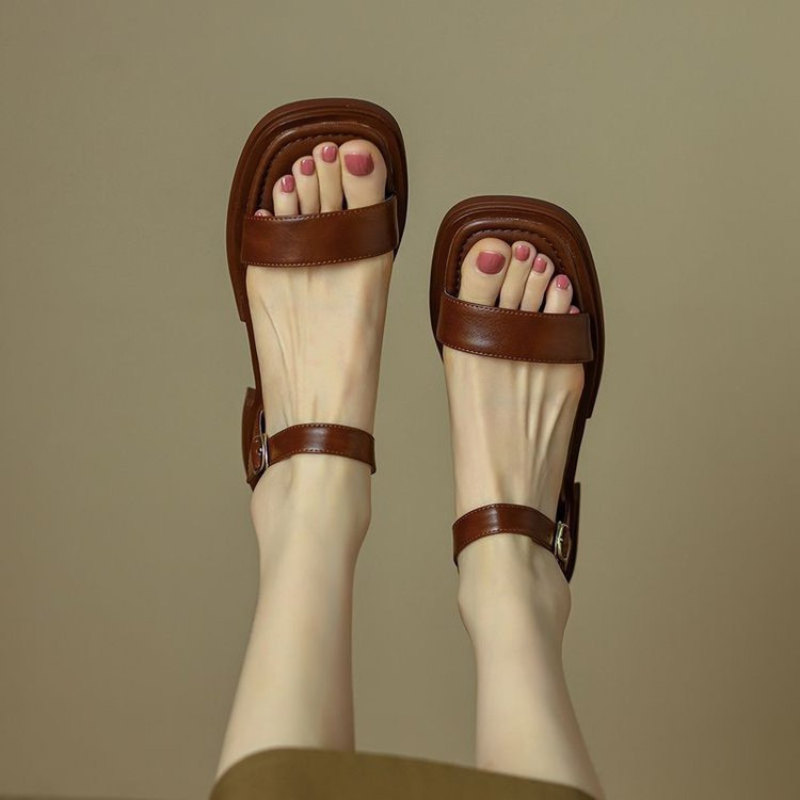 Stylish Low Heeled Sandals with Ankle Strap