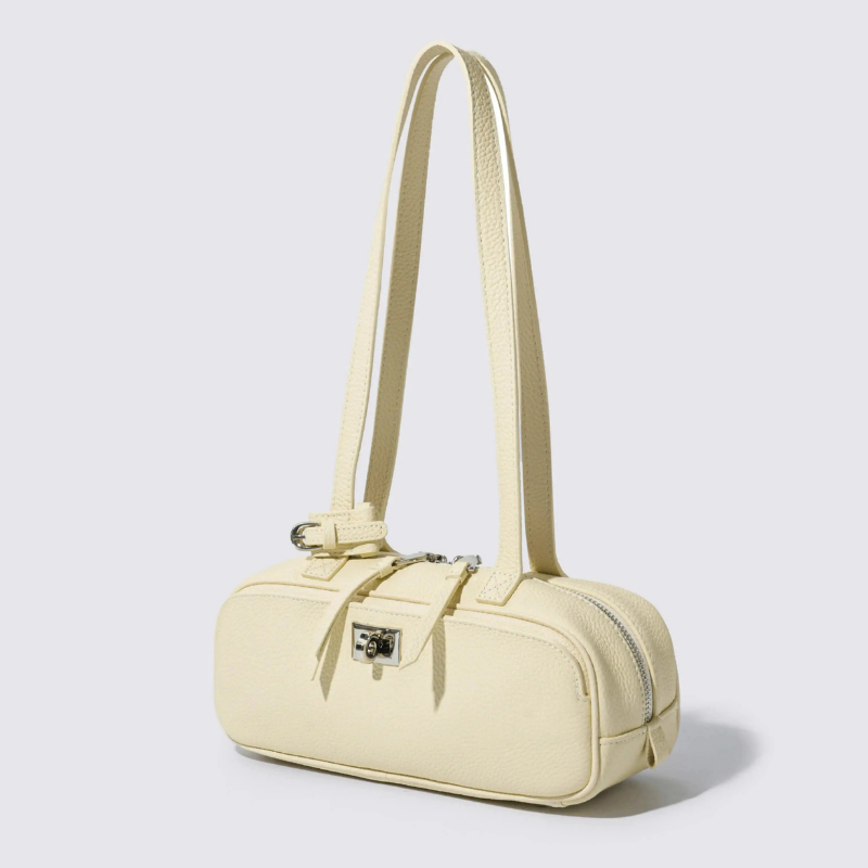 Women’s Shoulder Bag with Secure Zipper