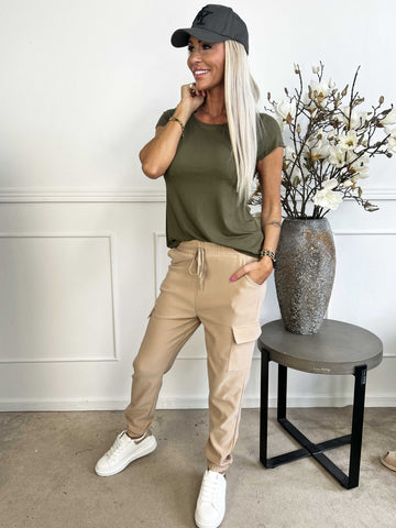 Leslie Women's Cargo Pants