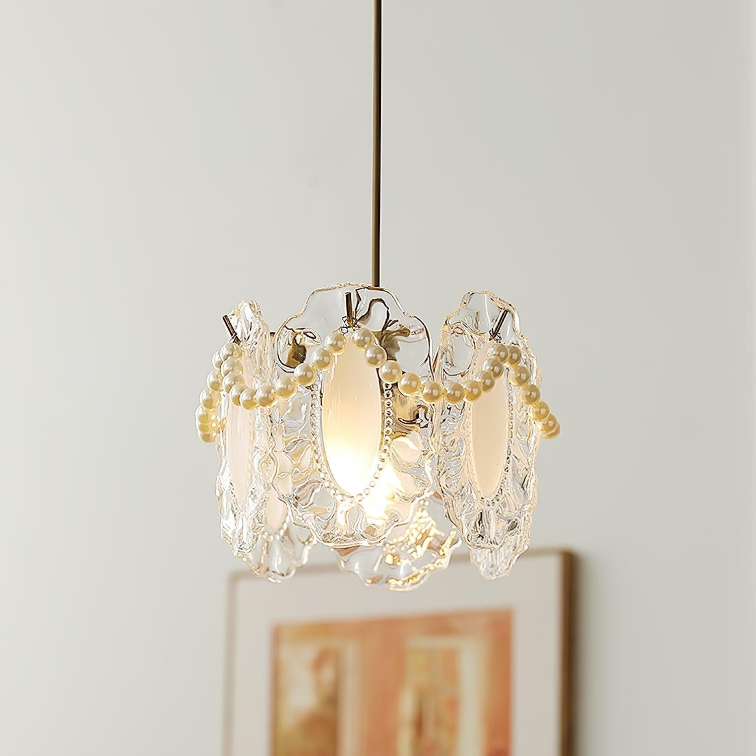 AuroraVintage - Vintage Pendant Light Floral Details with Timeless Charm | Warm Ambient Glow for Refined Atmosphere | Adjustable Suspension for Flexible Placement in Modern or Traditional Interiors