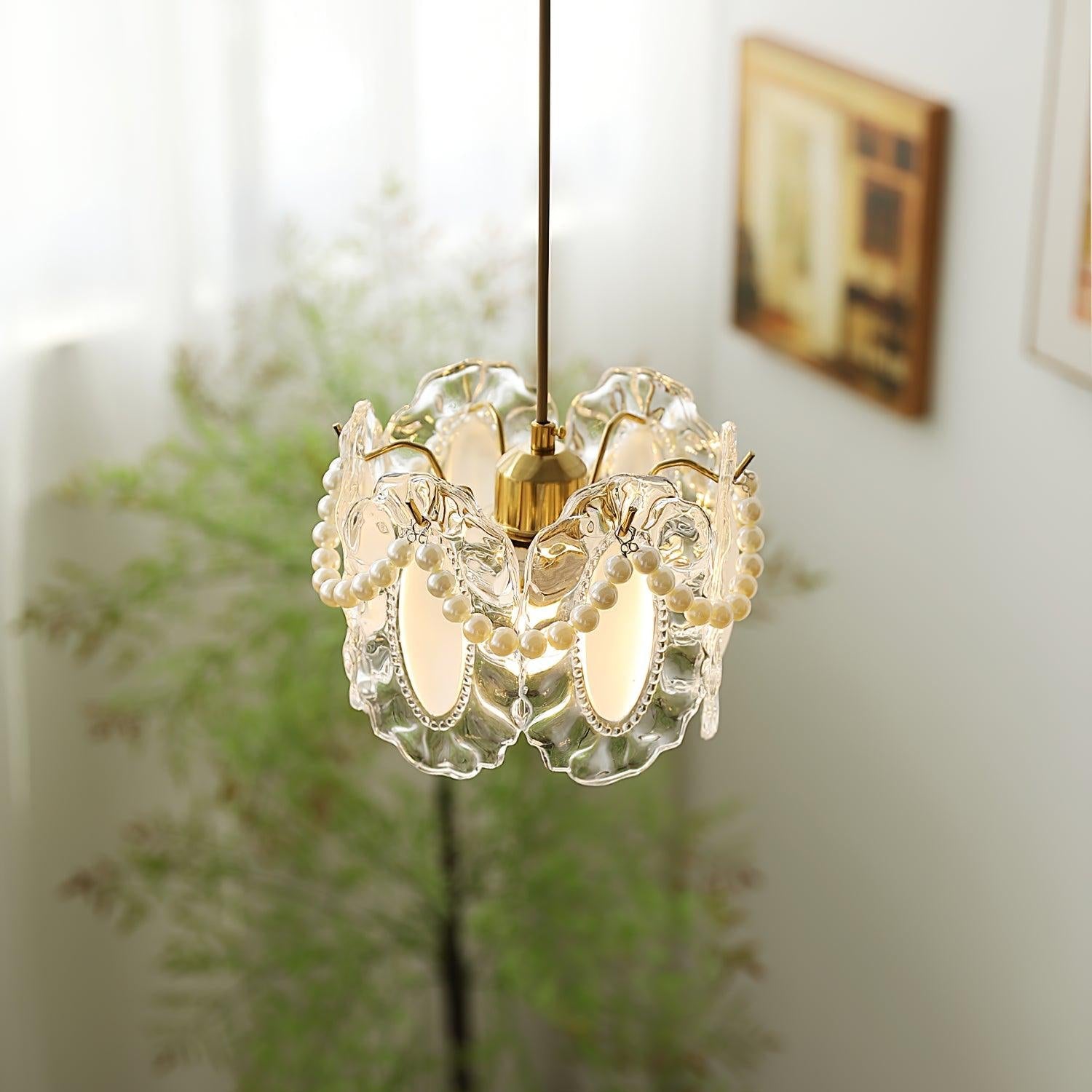 AuroraVintage - Vintage Pendant Light Floral Details with Timeless Charm | Warm Ambient Glow for Refined Atmosphere | Adjustable Suspension for Flexible Placement in Modern or Traditional Interiors