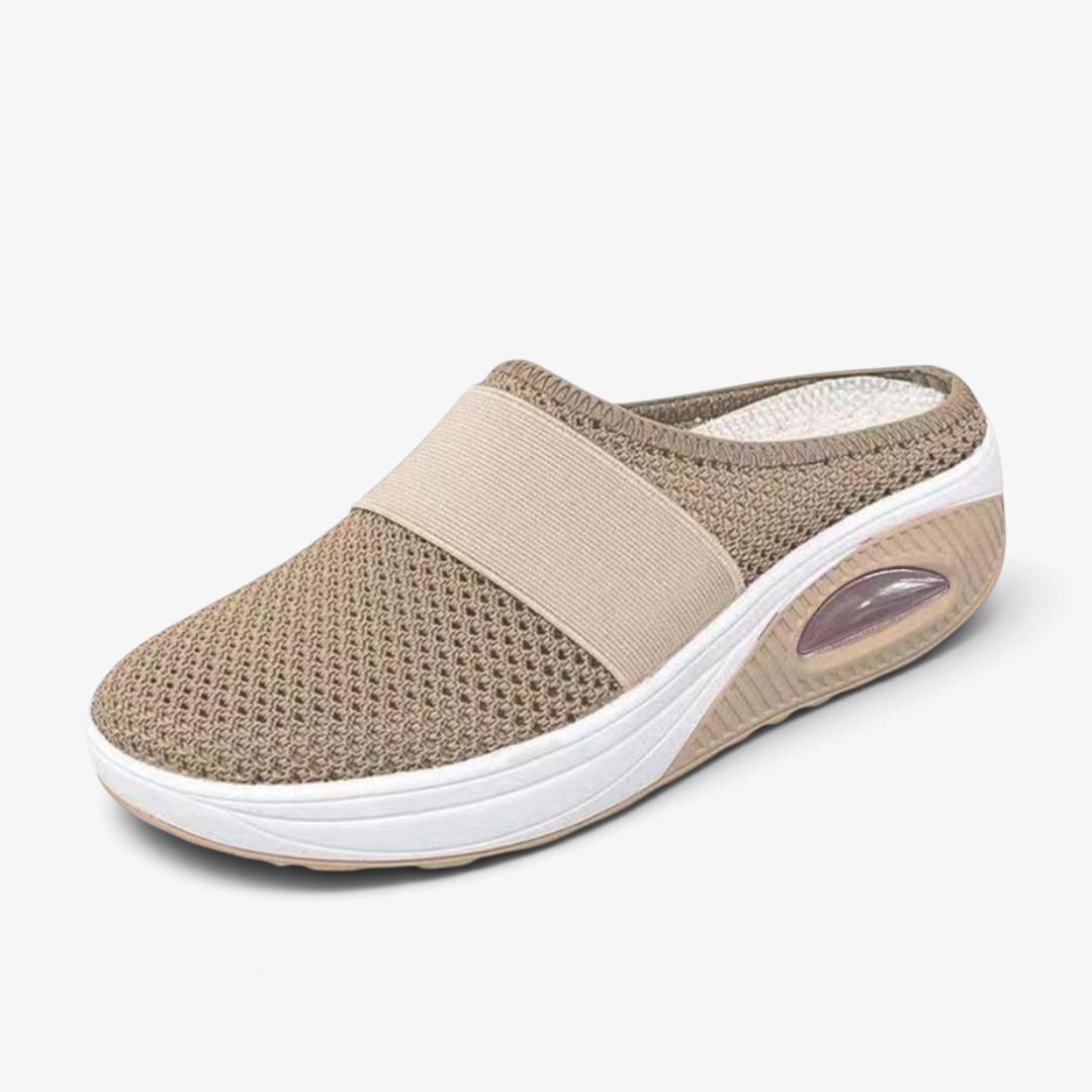 Aerovelle – Kerek orrú slip-on cipő légáteresztő hálós felsőrésszel