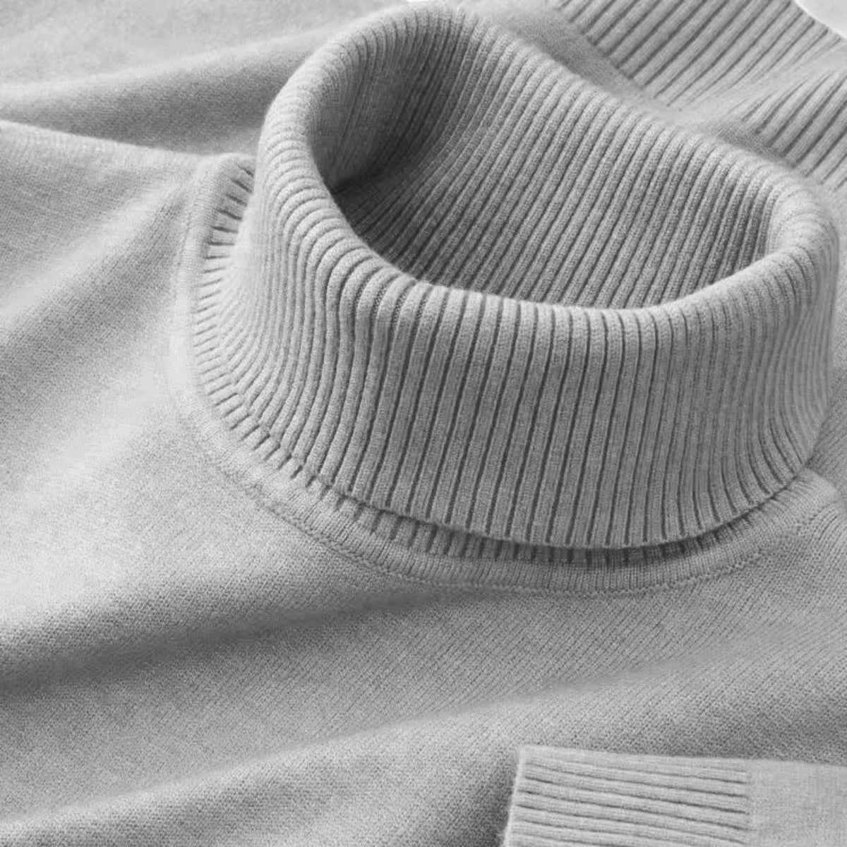 Men's Turtleneck Sweater - Minimalist Casual Style & Timeless Fit | Versatile Layering for Jacket or Coat | Everyday Smart Look