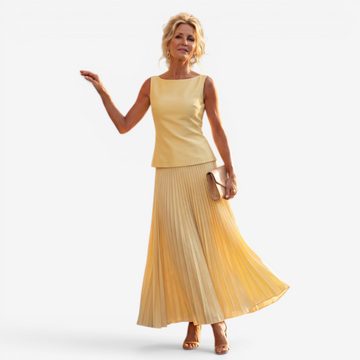 Chic Women's Slash Neck Pleated Skirt Set