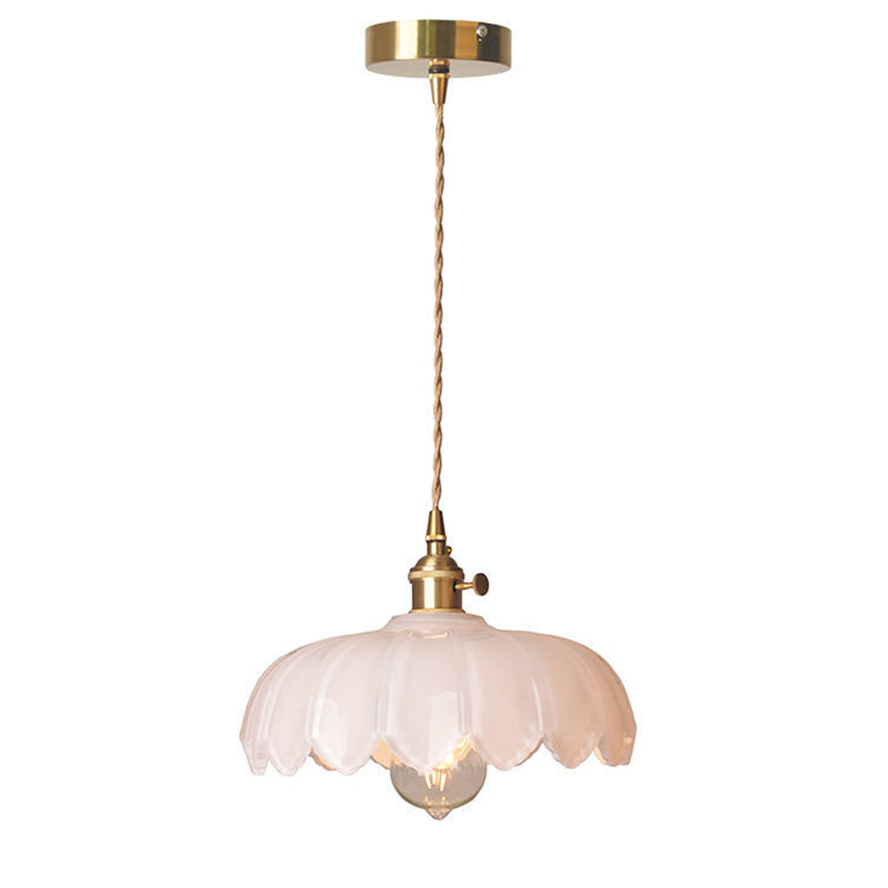 BlossomGlow – Elegant Scalloped Flower-Style Glass Shade with Vintage Charm | Soft Diffused Glow with Brass-Toned Fitting | Timeless Statement for Bedroom, Hallway or Dining