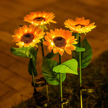 SunnyBloom - Solar-Powered Garden Lamp for Sunflowers