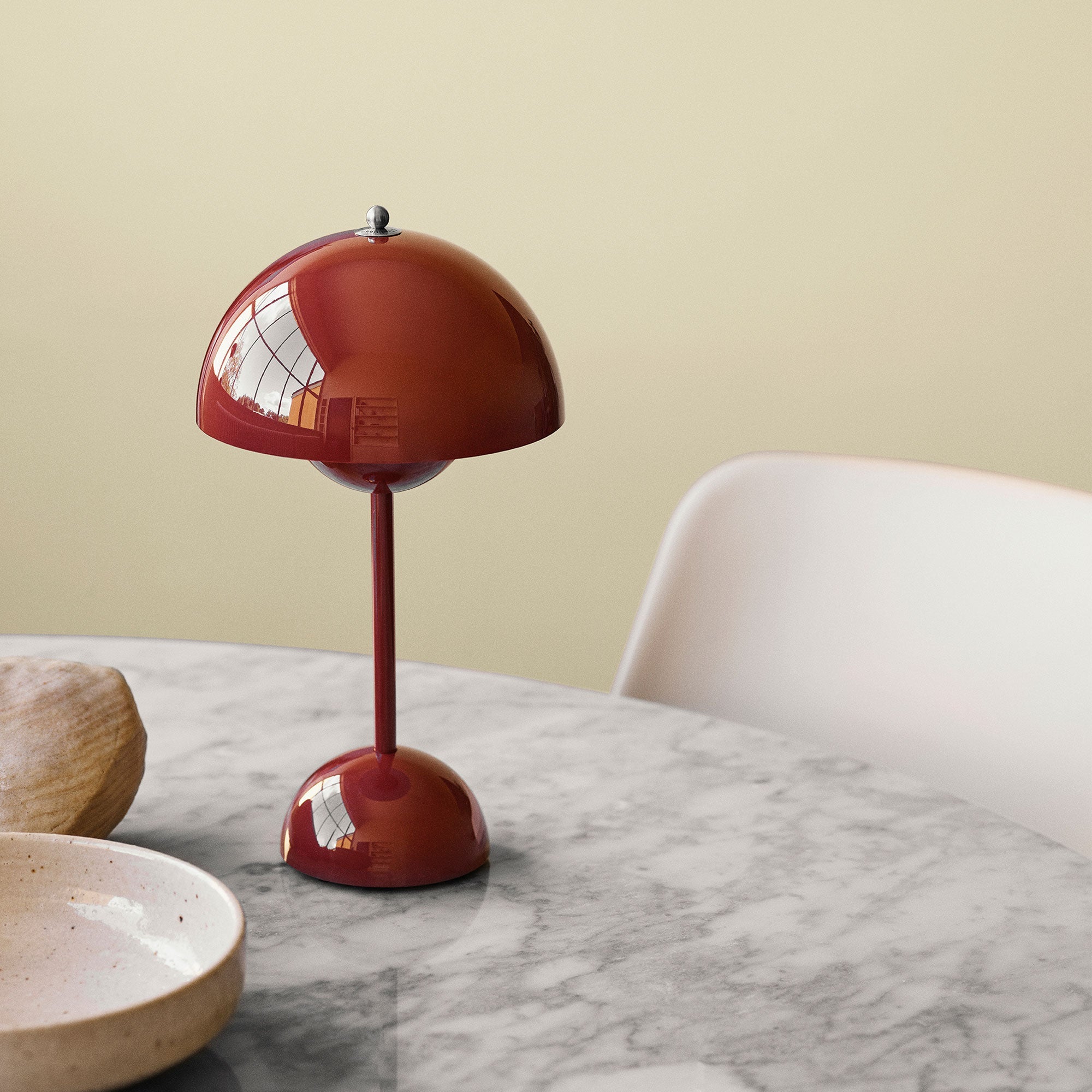Lunarglo | LED Lamp Modern Sleek Design with Soft Ambient Glow | Energy-Efficient LED Lighting for Cozy, Inviting Atmosphere | Versatile Placement for Nightstand, Living Room or Office