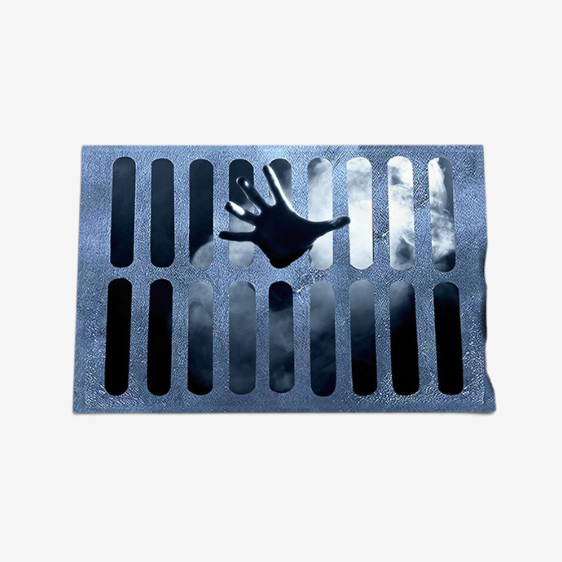 GhostGrip - Scary Hand Halloween Doormat