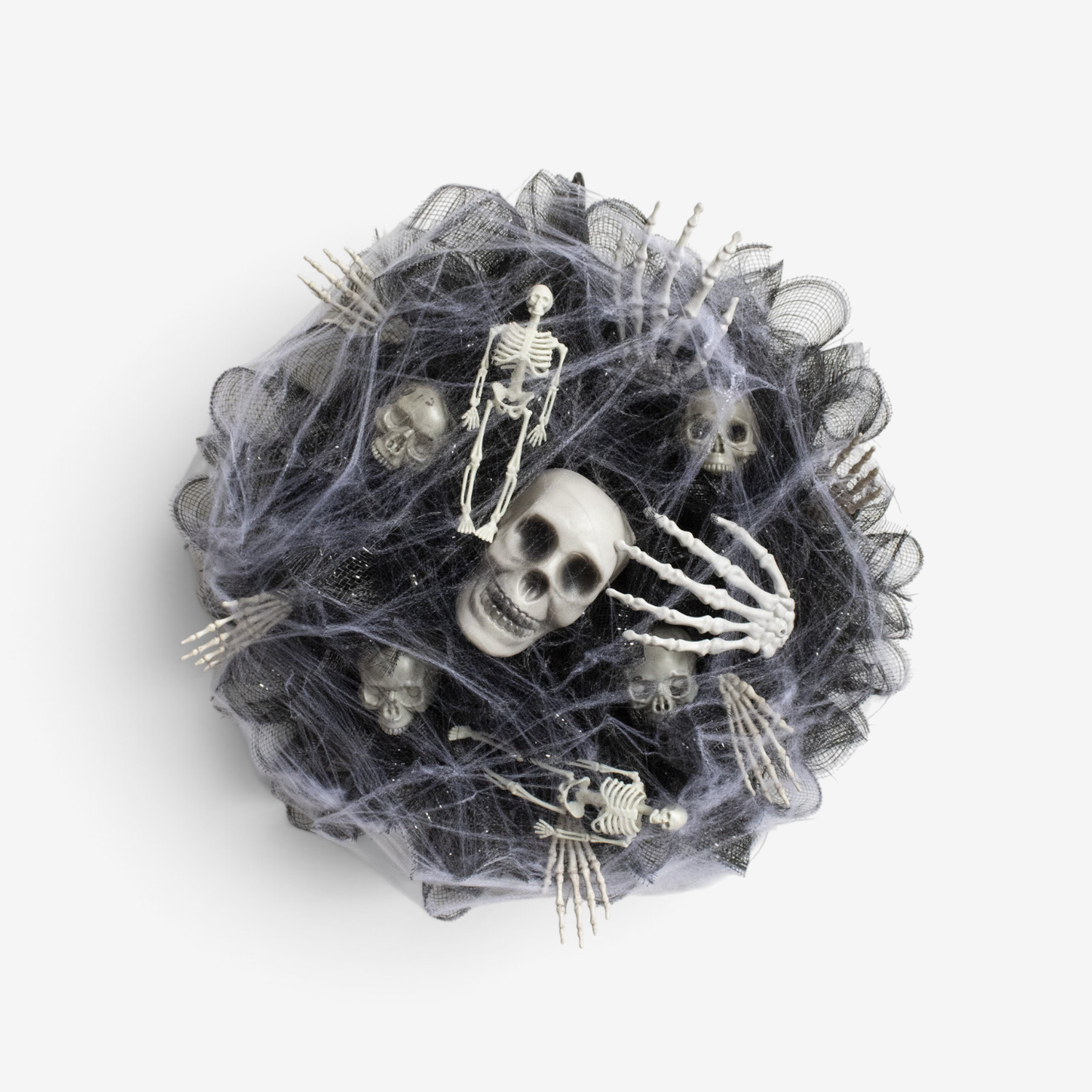 Spooky Skull Mesh Wreath for Halloween Decor