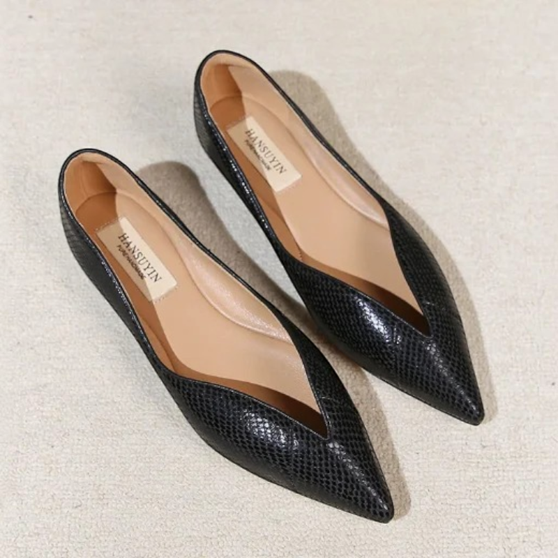 Elegant Pointed Toe Slip-On Slippers for Women